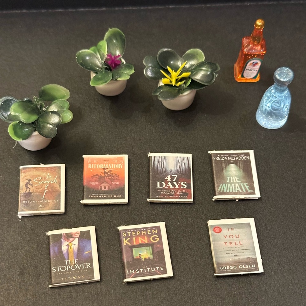 Miniature Dollhouse Set of 12  -  3 Decorative Plants 7 Books 2 Mini Bottles
